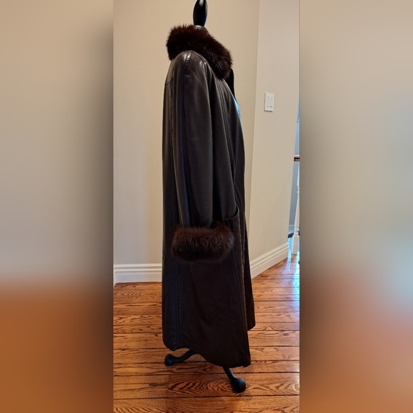 Genuine leather real fur trim full length coat by Santagostino - Picture 12 of 16
